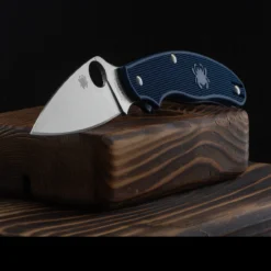 Spyderco UK Penknife Lightweight Dark Blue CPM SPY27 7 Spyderco UK Penknife Lightweight Dark Blue CPM SPY27 -Lansky Knives Sales Store SC94PCBLdet4 21728.1694442613